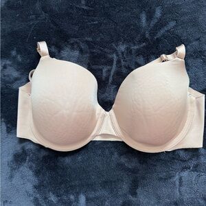 Soma Vanishing 360 perfect coverage bra. Size 34D.